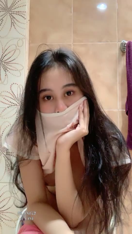 Viral Abg Cantik Iclik sambil direkam di Toilet Mall Top Global Trending New 2024